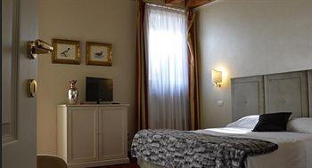 Franciscus Hotel Verona Ngoại thất bức ảnh
